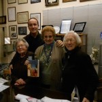 Pasqualino Bongiovanni con le Madri di Plaza de Mayo (Juana de Pargament, Mercedes de Meroño, Hebe de Mascia) – Buenos Aires - 2012